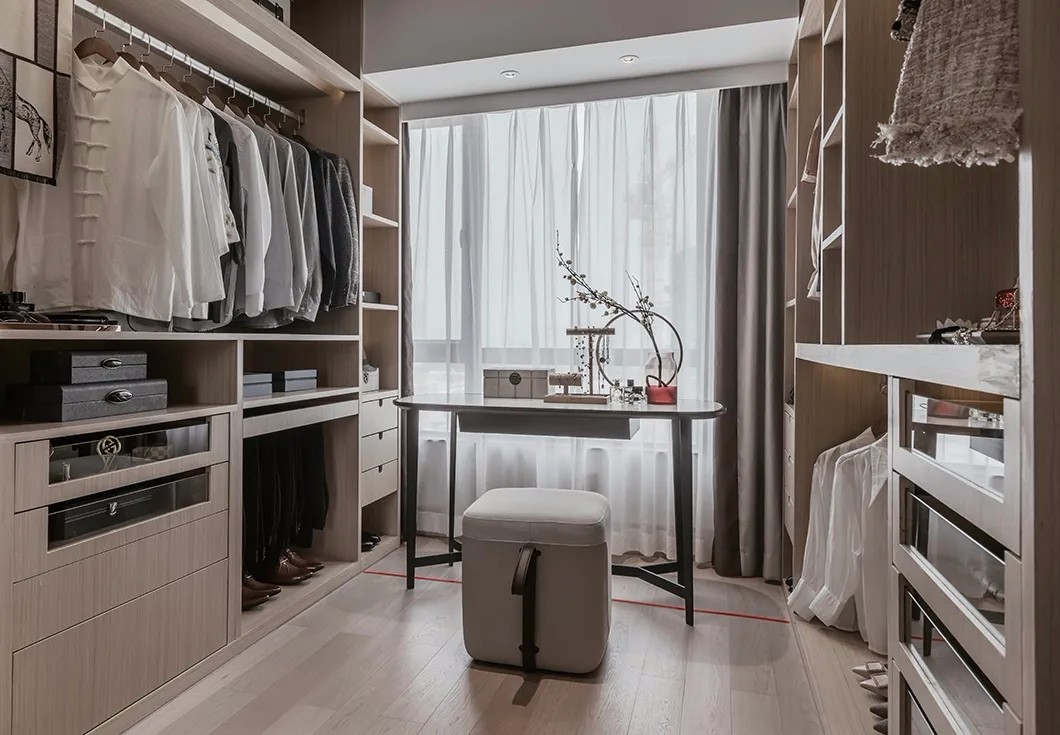 新中式风格家装设计室内装修效果图-衣帽间 新中式风格家装设计室内装修效果图-衣帽间